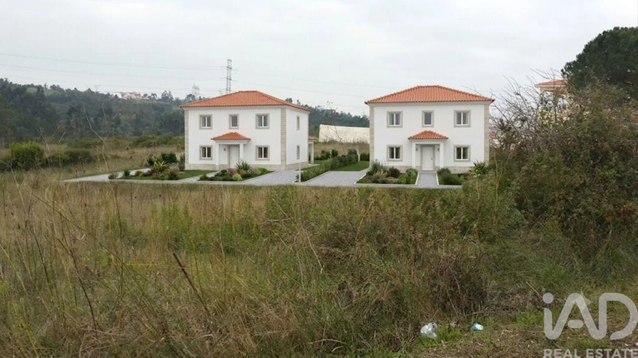 Terreno para Venda em Santo Antonio dos Olivais Foto 2