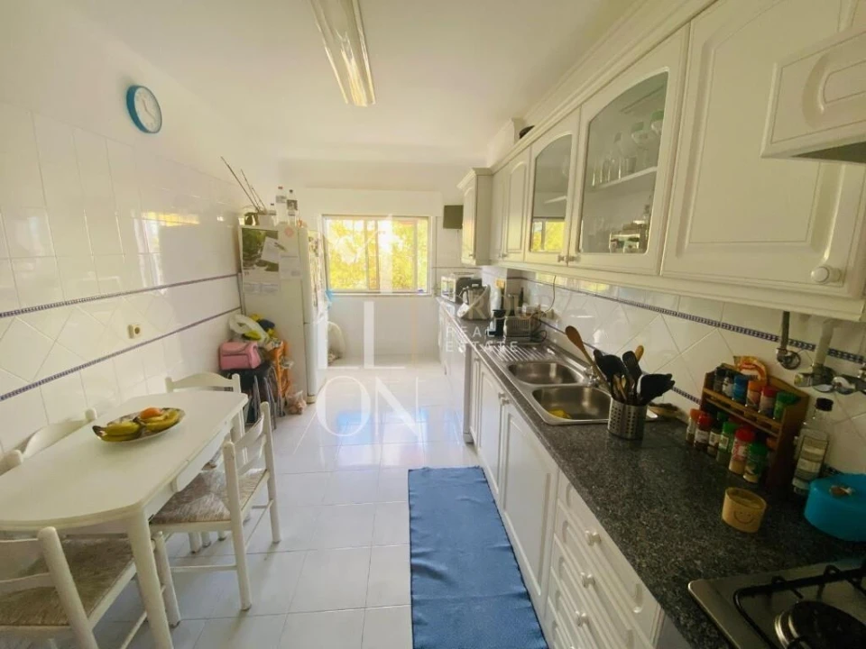 Apartamento T2 para Venda em Algueirão-Mem Martins Foto 9