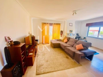 Apartamento T2 para Venda em Algueirão-Mem Martins
