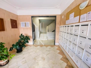 Apartamento T2 para Venda em Algueirão-Mem Martins
