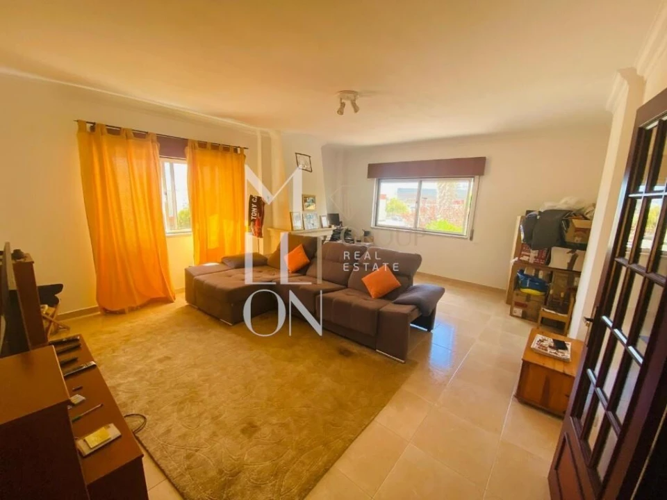 Apartamento T2 para Venda em Algueirão-Mem Martins Foto 13