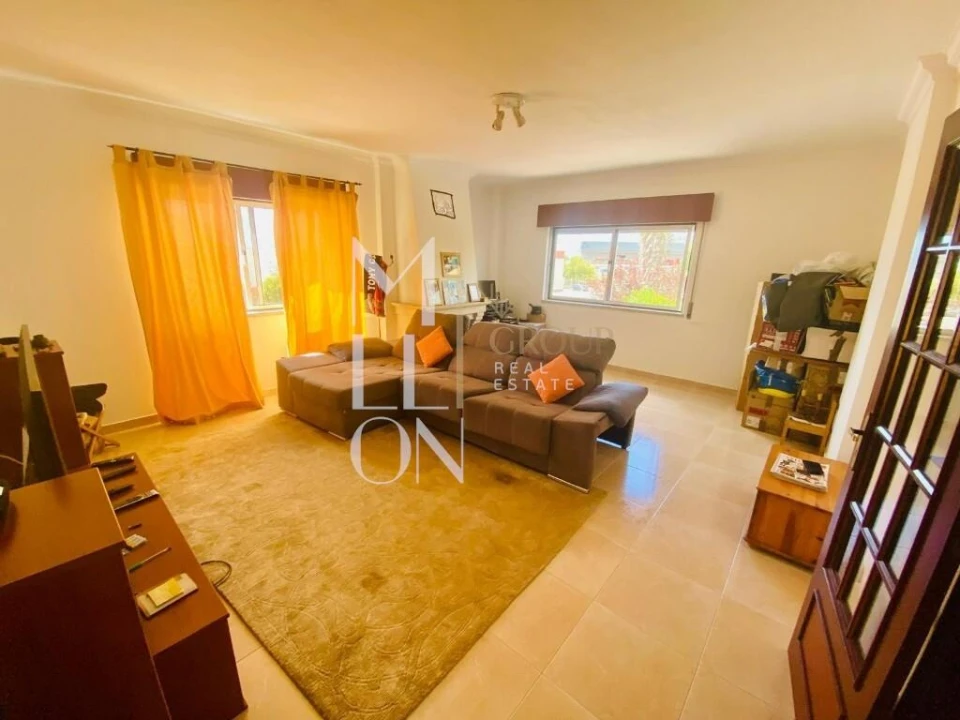 Apartamento T2 para Venda em Algueirão-Mem Martins Foto 11