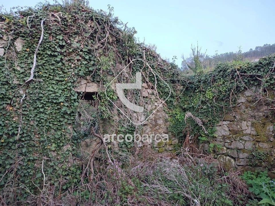 Moradia T1 para Venda em Bravães Foto 2