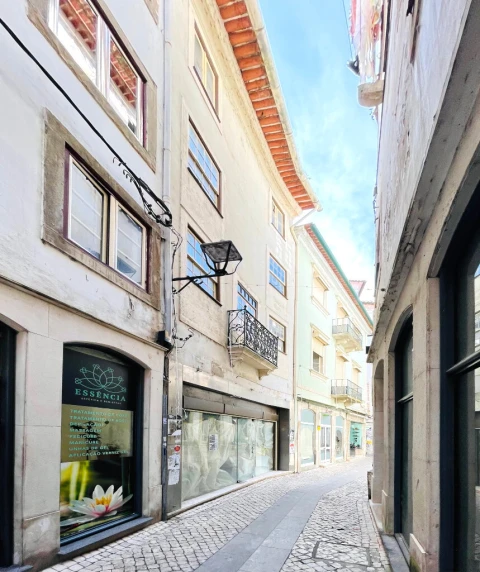 Prédio para Venda em São Martinho do Bispo e Ribeira de Frades