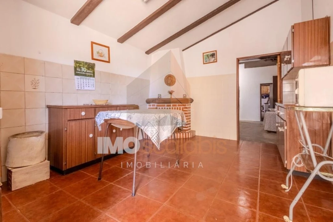 Moradia T3 para Venda em Almoster Foto 14