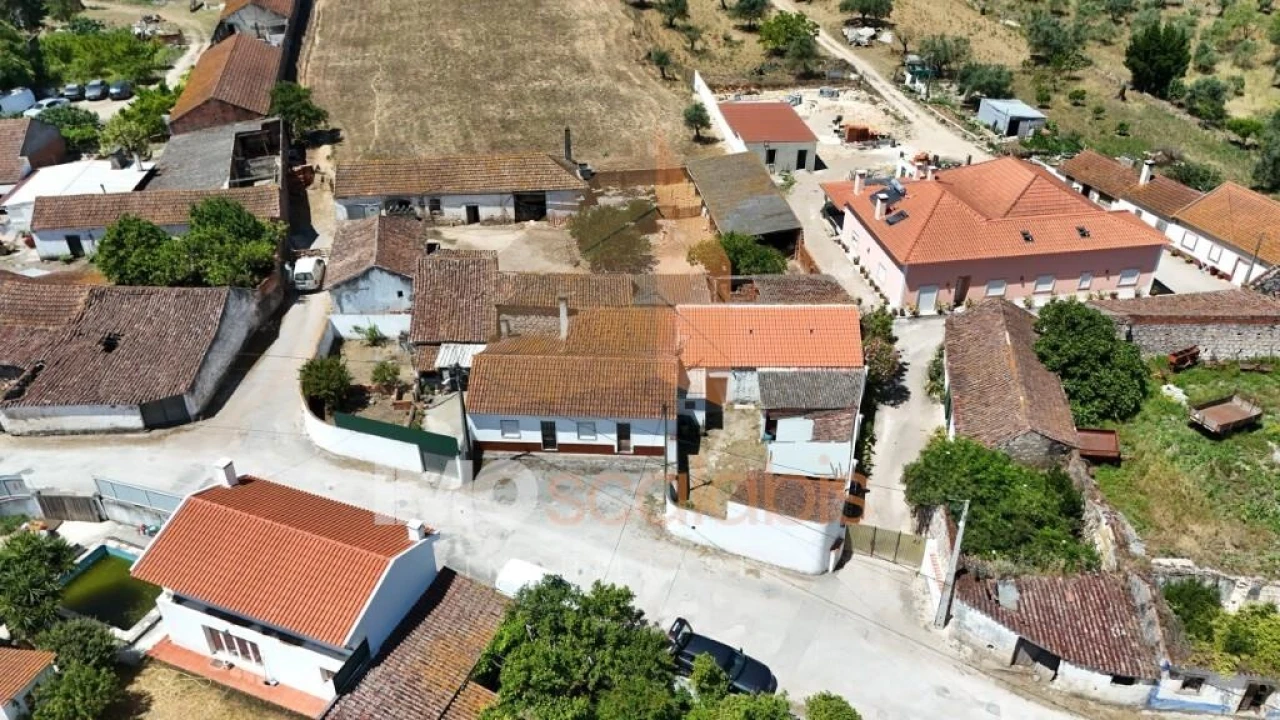 Moradia T3 para Venda em Almoster Foto 20