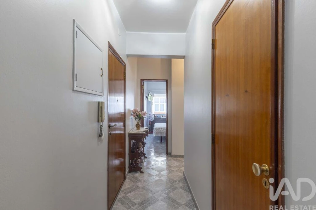 Apartamento T2 para Venda em Costa da Caparica Foto 13