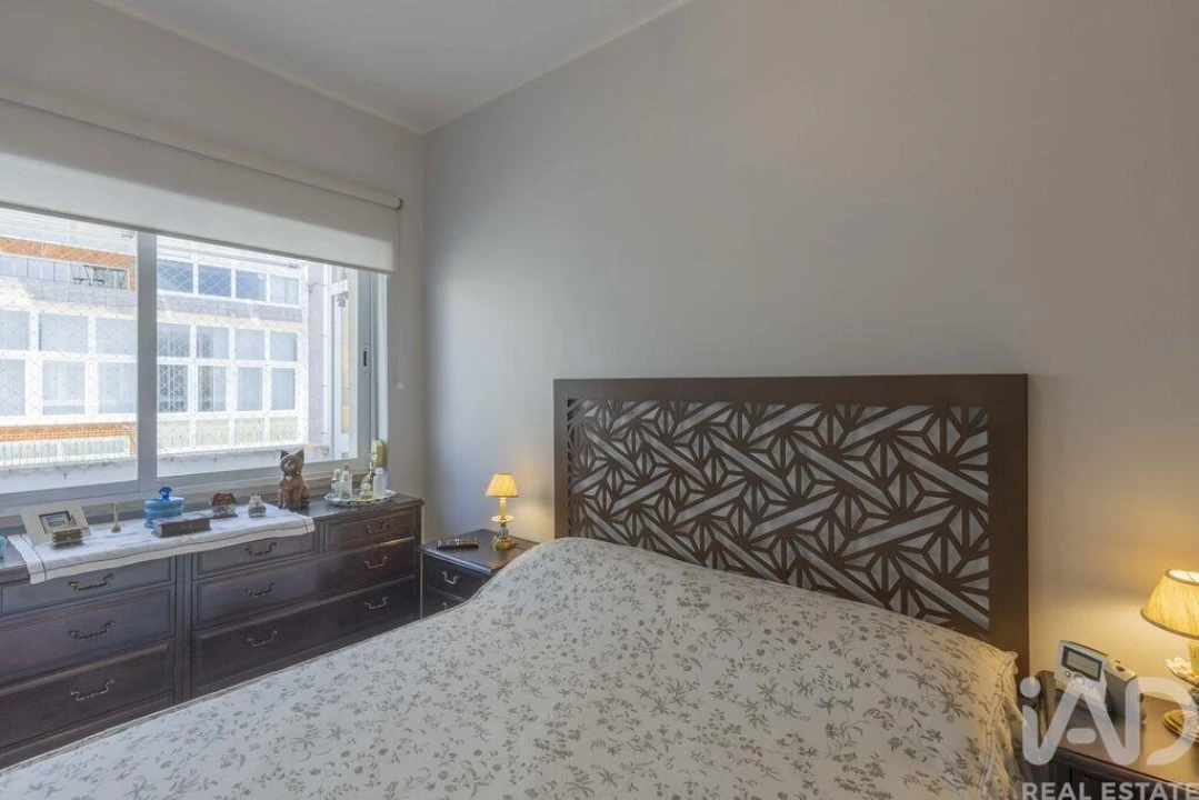 Apartamento T2 para Venda em Costa da Caparica Foto 17