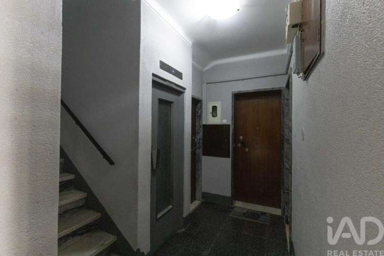 Apartamento T2 para Venda em Costa da Caparica Foto 16