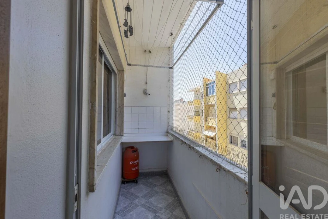 Apartamento T2 para Venda em Costa da Caparica Foto 8