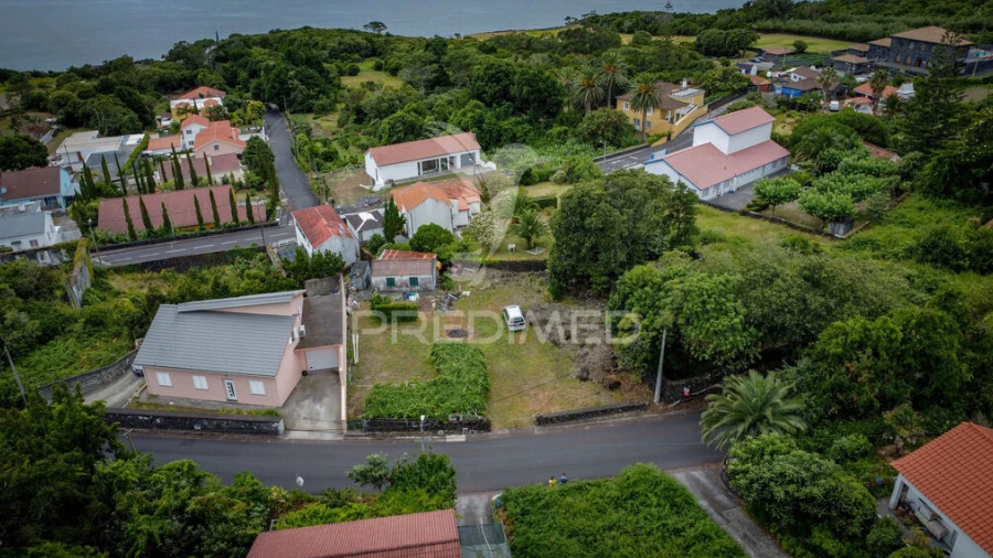 Terreno para Venda em Urzelina (São Mateus)