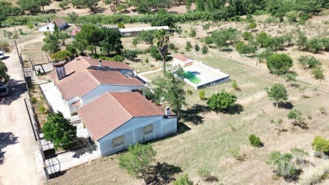 Quinta T4 para Venda em Abela