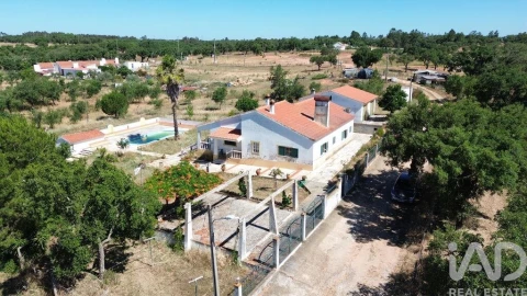 Quinta T4 para Venda em Abela