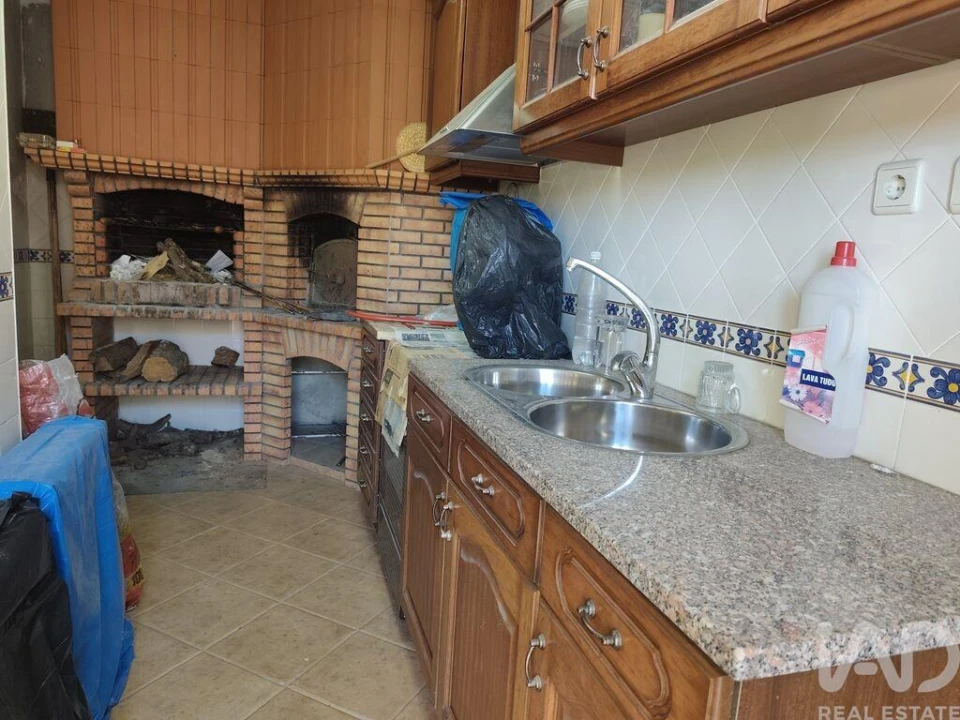 Quinta T4 para Venda em Abela Foto 24