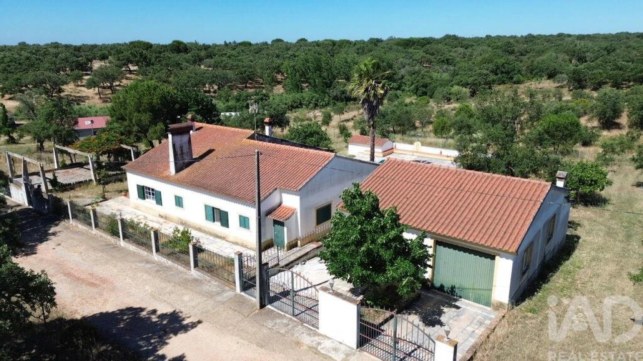 Quinta T4 para Venda em Abela Foto 5