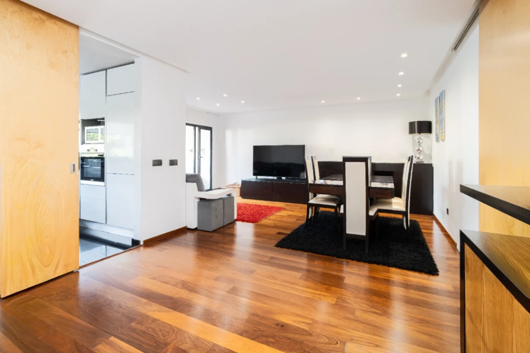 Apartamento T3 para Venda em Santo Antonio dos Olivais Foto 1
