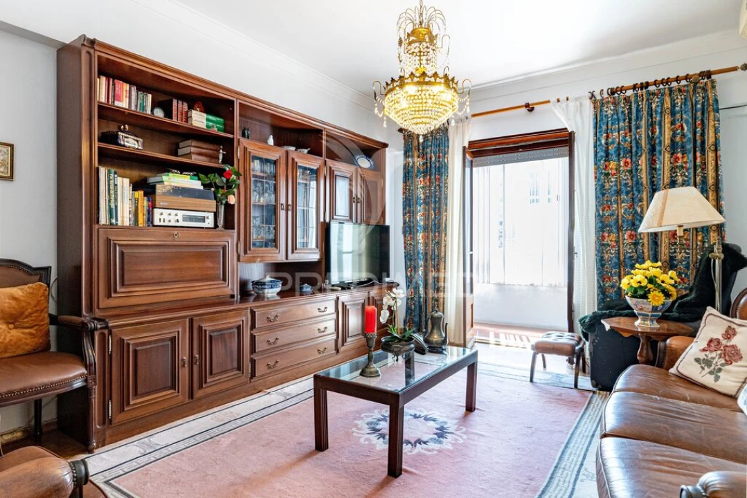 Apartamento T4 para Venda em Moscavide e Portela Foto 14