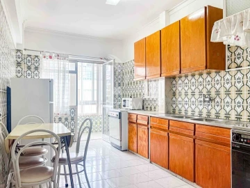 Apartamento T4 para Venda em Moscavide e Portela