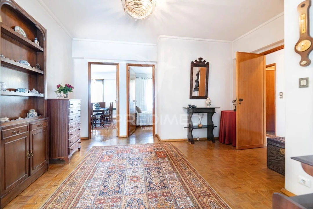 Apartamento T4 para Venda em Moscavide e Portela Foto 8