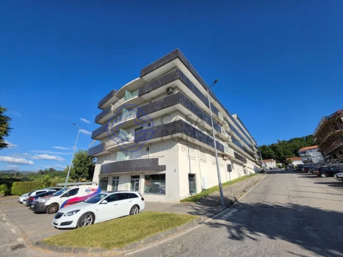 Apartamento T3 para Venda em Azurem Foto 2