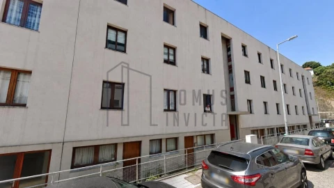 Apartamento T3 para Arrendamento em Lordelo do Ouro e Massarelos