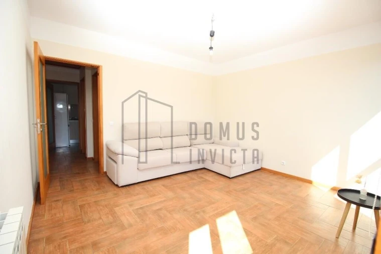 Apartamento T3 para Arrendamento em Lordelo do Ouro e Massarelos Foto 3