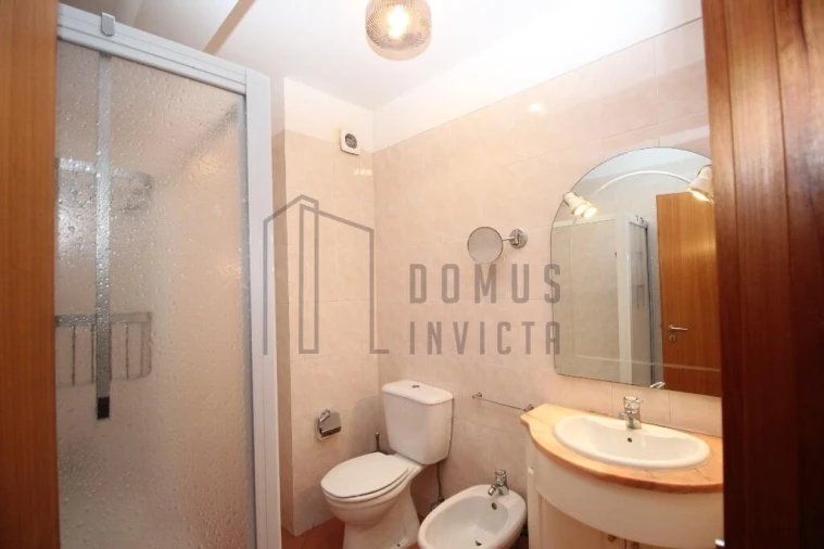 Apartamento T3 para Arrendamento em Lordelo do Ouro e Massarelos Foto 22