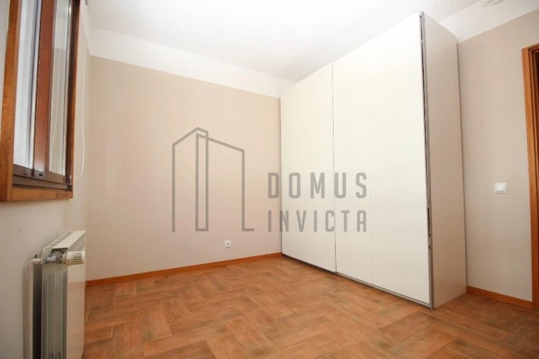 Apartamento T3 para Arrendamento em Lordelo do Ouro e Massarelos Foto 16