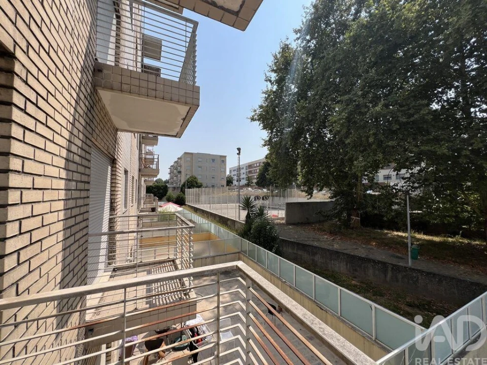 Apartamento T2 para Arrendamento em Paranhos Foto 20