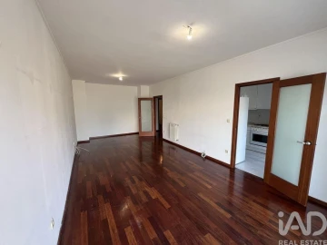 Apartamento T2 para Arrendamento em Paranhos