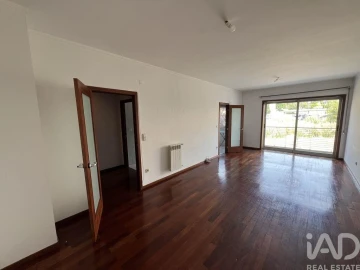 Apartamento T2 para Arrendamento em Paranhos
