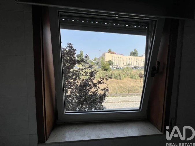 Apartamento T2 para Arrendamento em Paranhos Foto 11