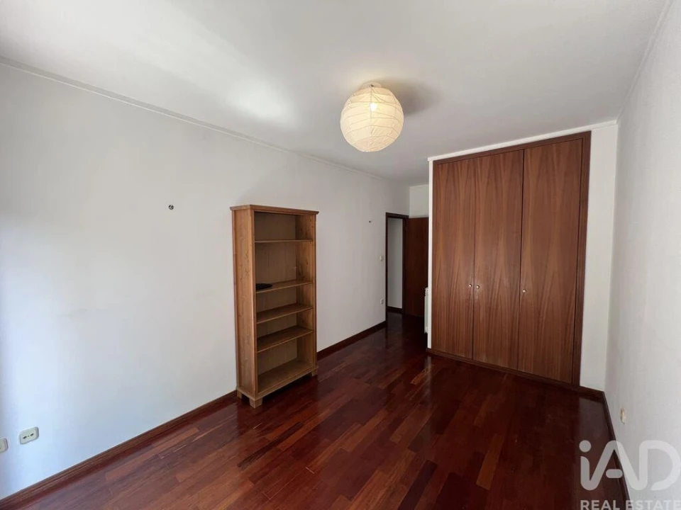 Apartamento T2 para Arrendamento em Paranhos Foto 22