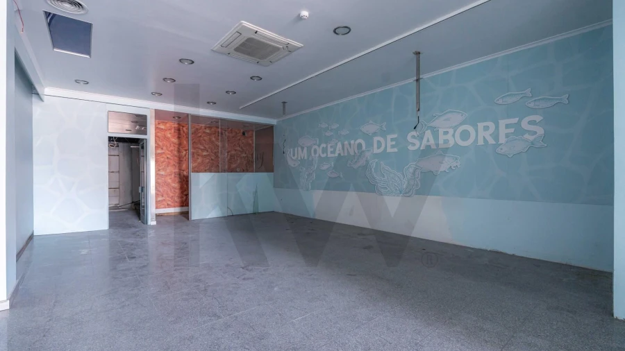 Loja para Venda em Santo Antonio dos Olivais