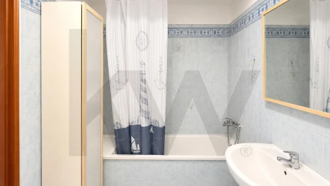 Apartamento T2 para Arrendamento em Oeiras e São Julião da Barra, Paço de Arcos e Caxias