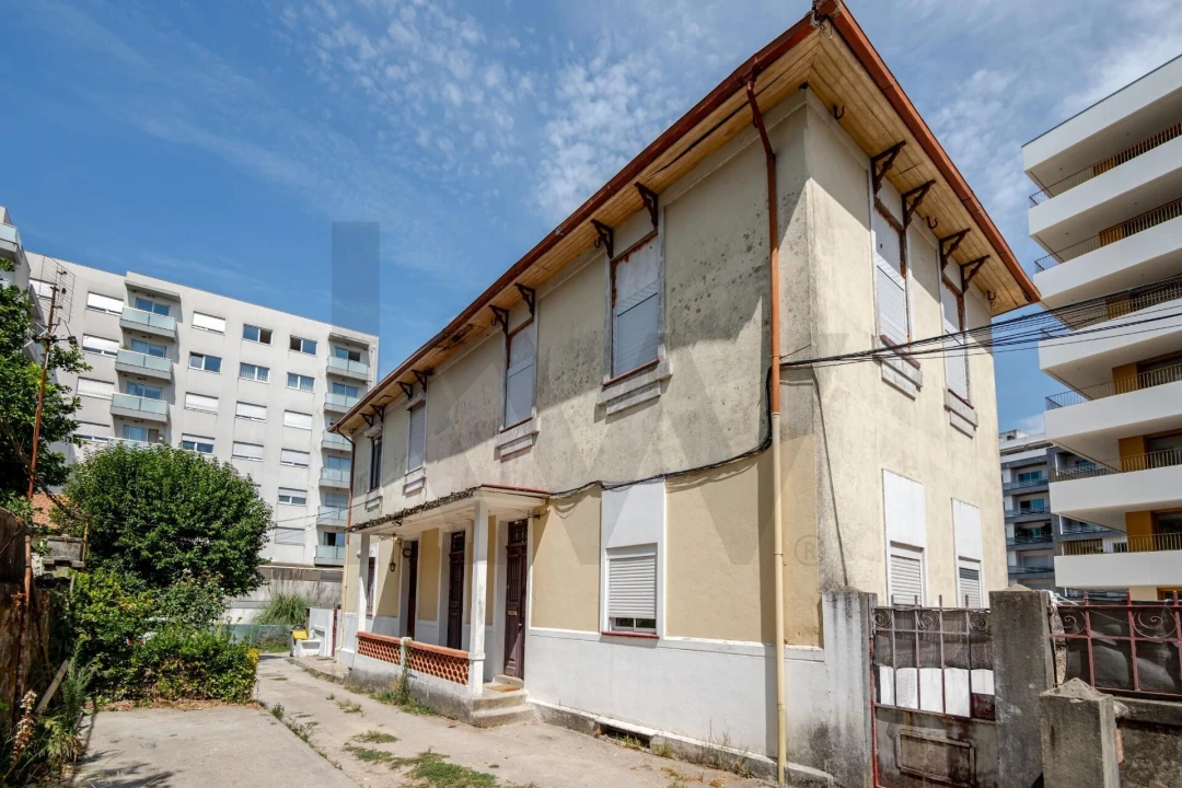Moradia T2 para Venda em Paranhos Foto 31