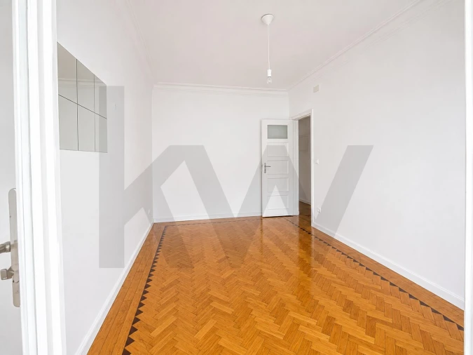 Apartamento T2 para Arrendamento em Alvalade Foto 5