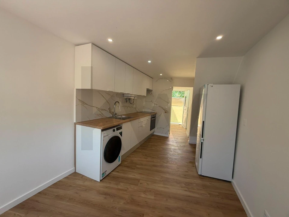 Apartamento T1 para Arrendamento em Marvila Foto 4
