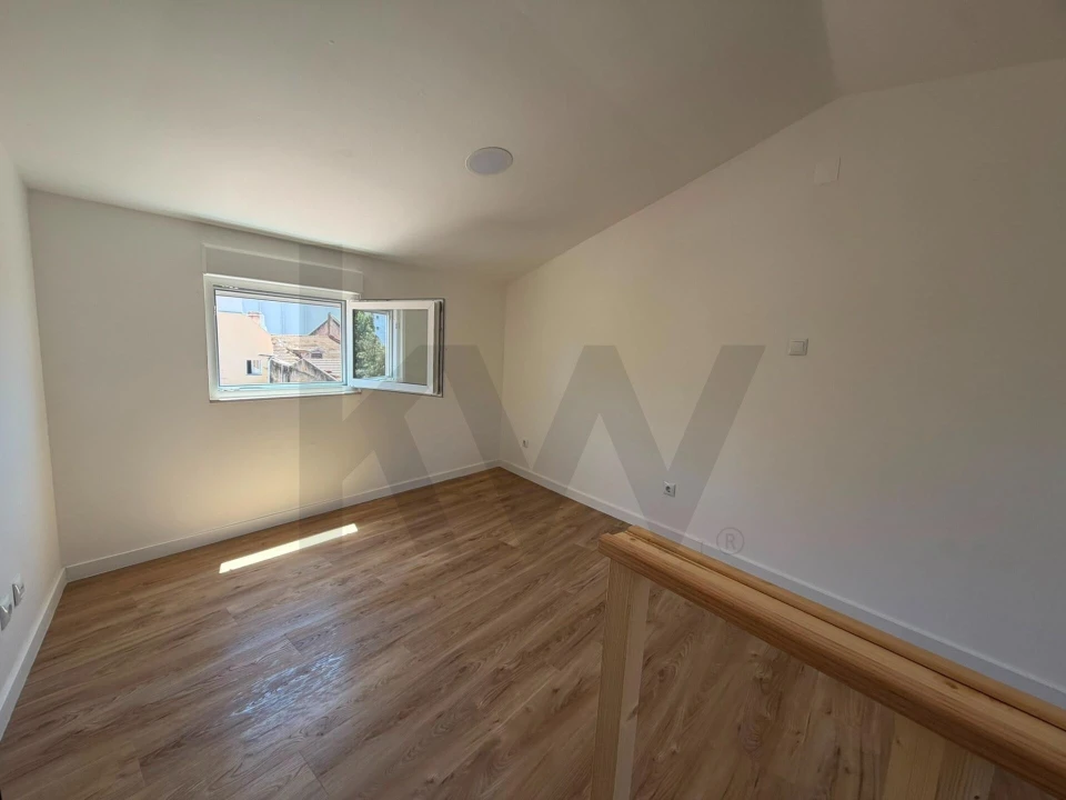 Apartamento T1 para Arrendamento em Marvila Foto 13