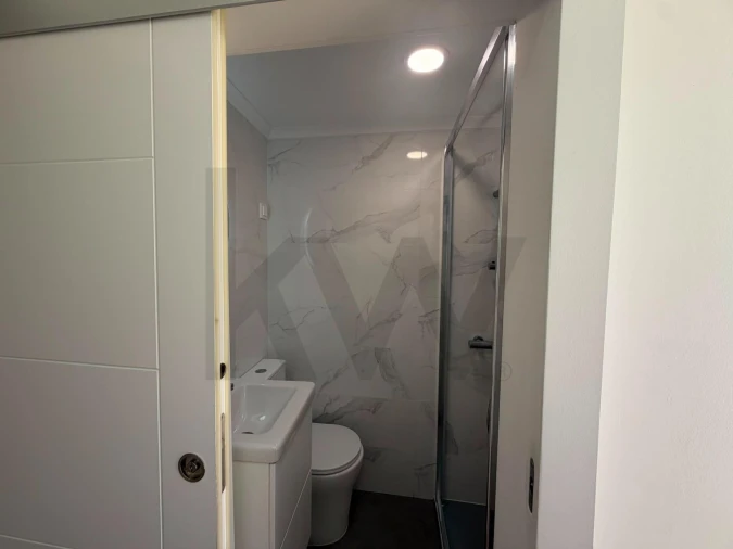 Apartamento T1 para Arrendamento em Marvila Foto 8