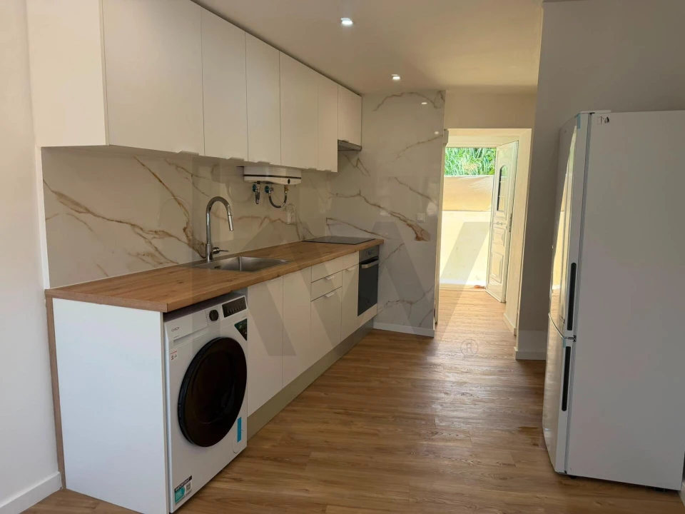Apartamento T1 para Arrendamento em Marvila Foto 1