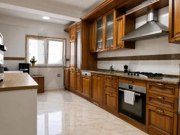 Apartamento T3 para Venda em Carnaxide e Queijas