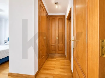 Apartamento T3 para Venda em Carnaxide e Queijas
