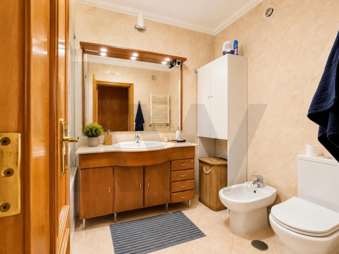 Apartamento T3 para Venda em Carnaxide e Queijas Foto 19