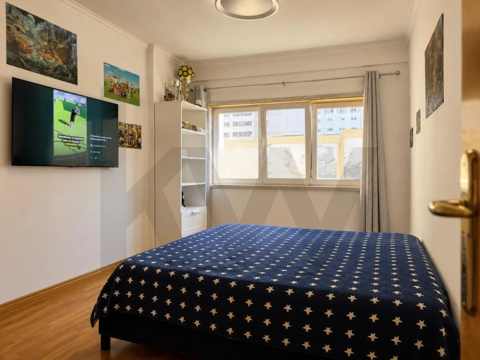 Apartamento T3 para Venda em Carnaxide e Queijas Foto 23
