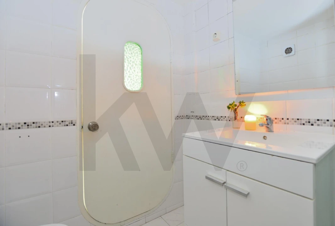 Apartamento T3 para Venda em Santo António Foto 10