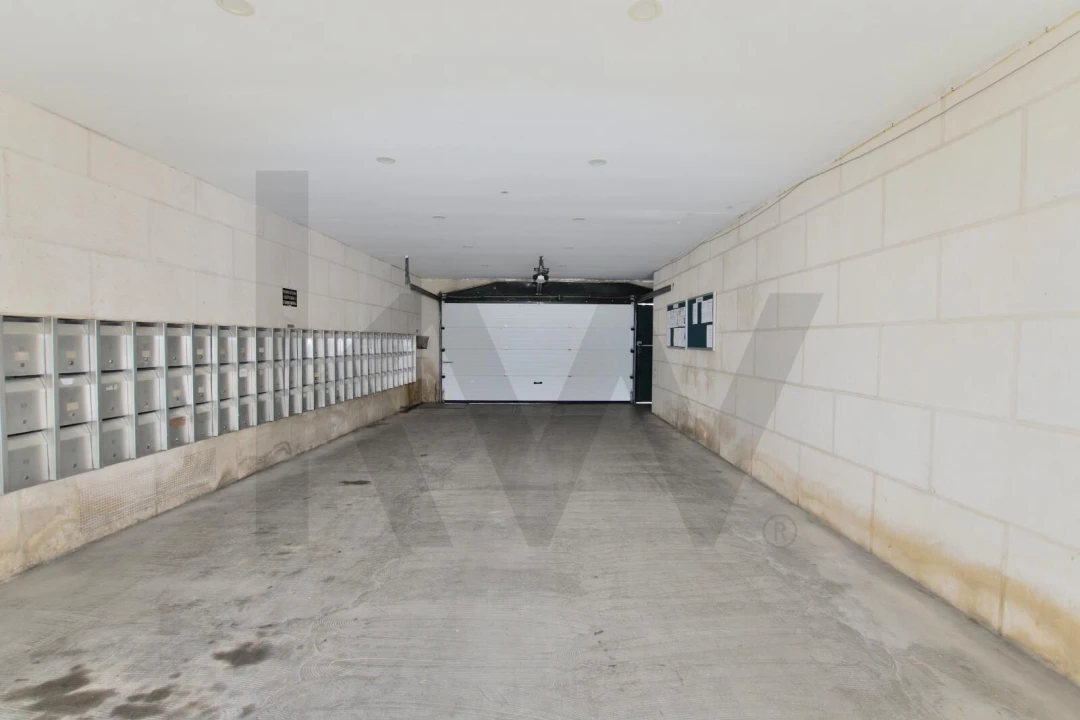 Apartamento T3 para Venda em Santo António Foto 25