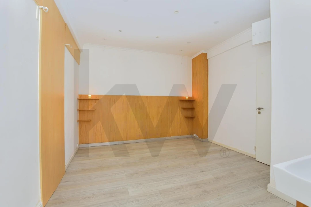 Apartamento T3 para Venda em Santo António Foto 15