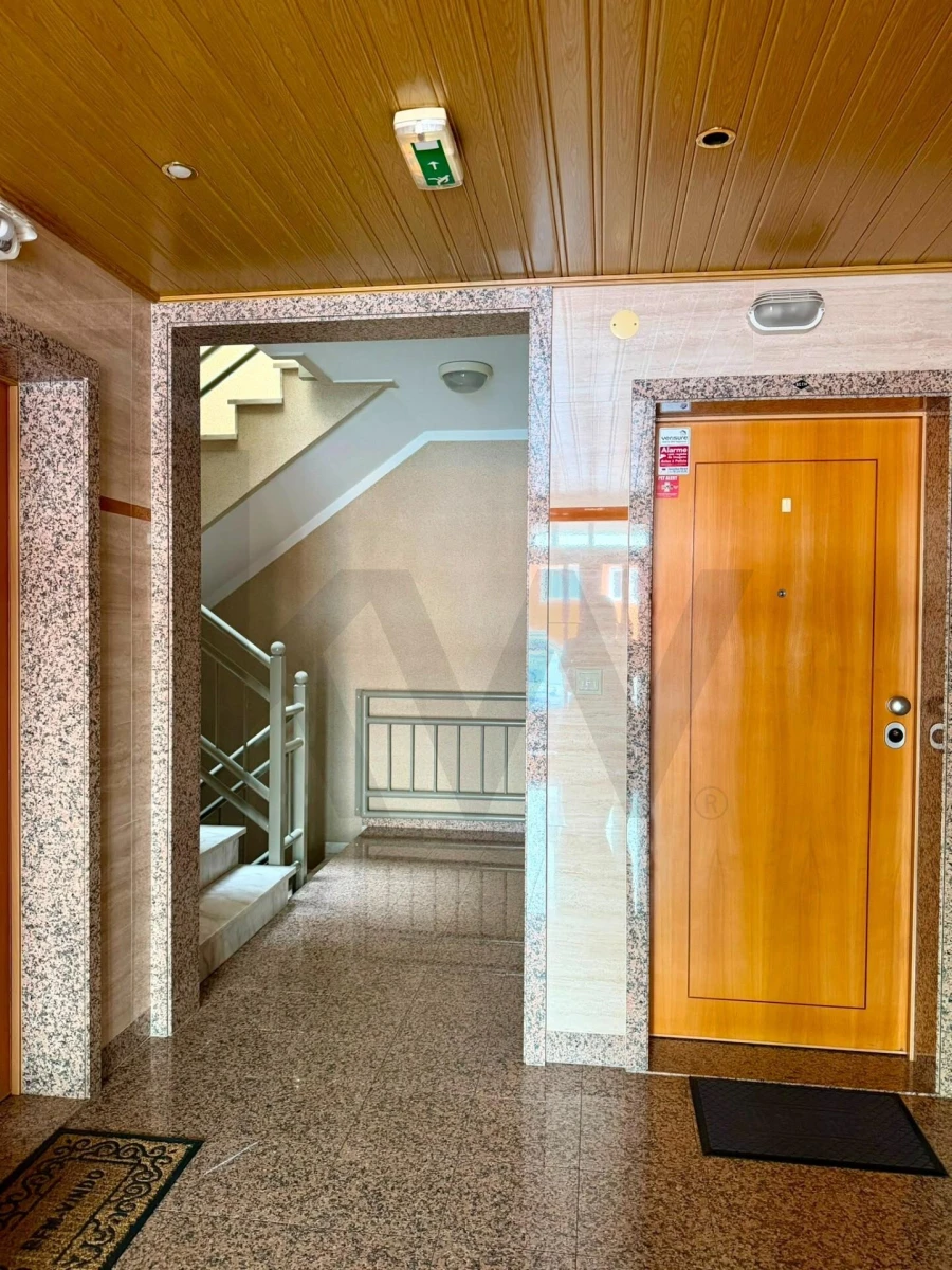 Apartamento T1 para Arrendamento em Camarate, Unhos e Apelação Foto 2