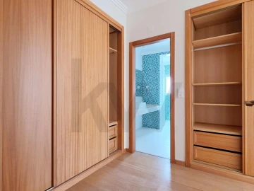 Apartamento T3 para Arrendamento em Oeiras e São Julião da Barra, Paço de Arcos e Caxias